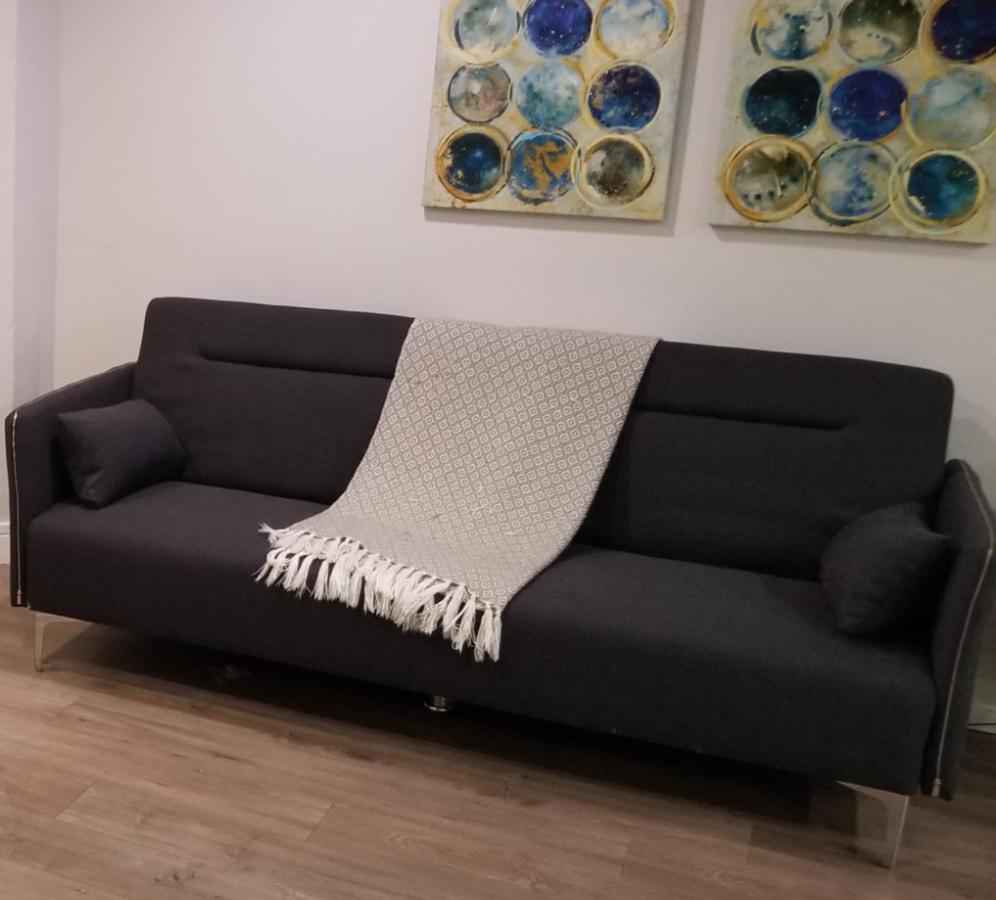The Double Play - 1 Min Walk To Wrigley! Spacious 2Br - Perfect For Cubs Fans! Чикаго Екстер'єр фото