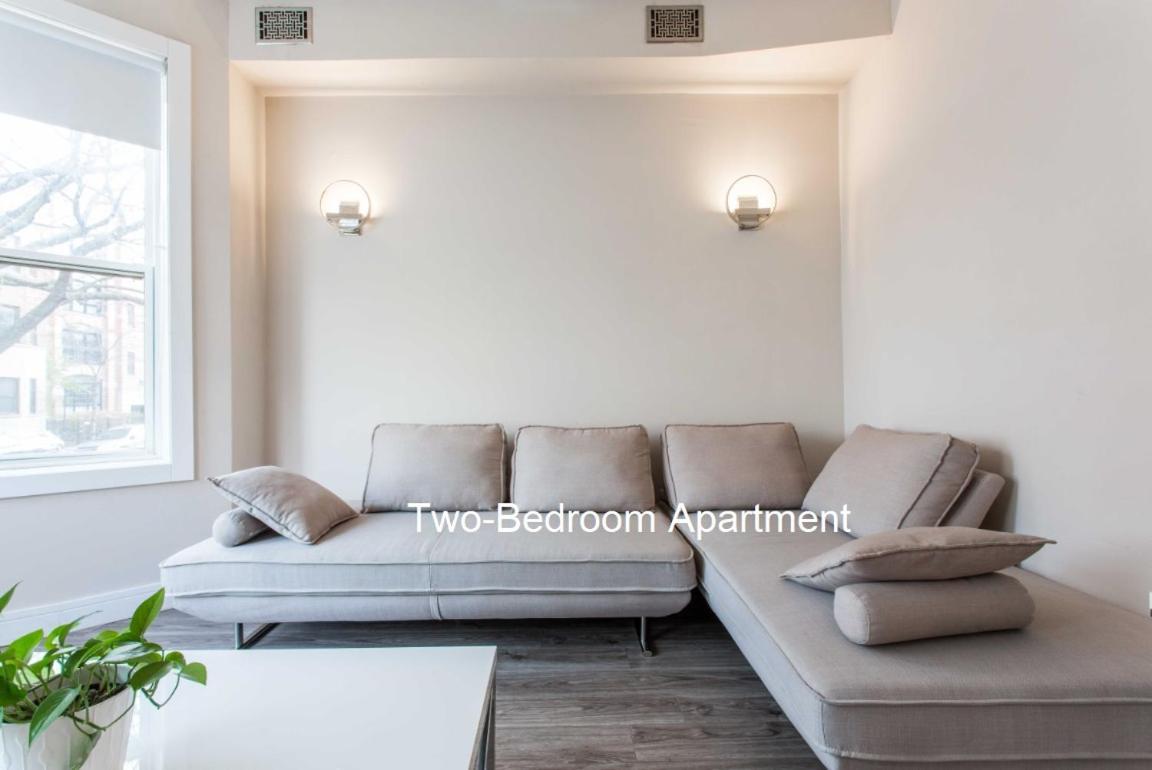 The Double Play - 1 Min Walk To Wrigley! Spacious 2Br - Perfect For Cubs Fans! Чикаго Екстер'єр фото